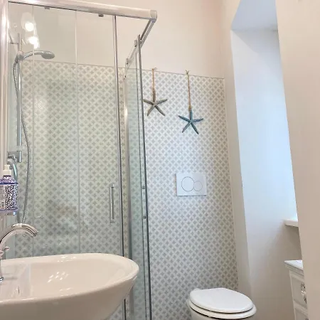 Delizioso Bilocale In Centro Storico Aria Condizionata Pass Auto1p * Сироло