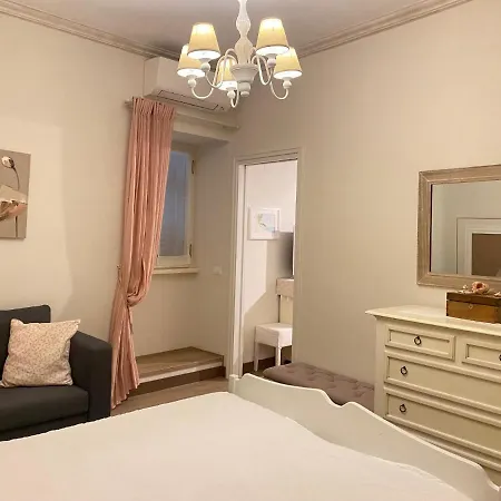 아파트 Delizioso Bilocale In Centro Storico Aria Condizionata Pass Auto1p 시롤로